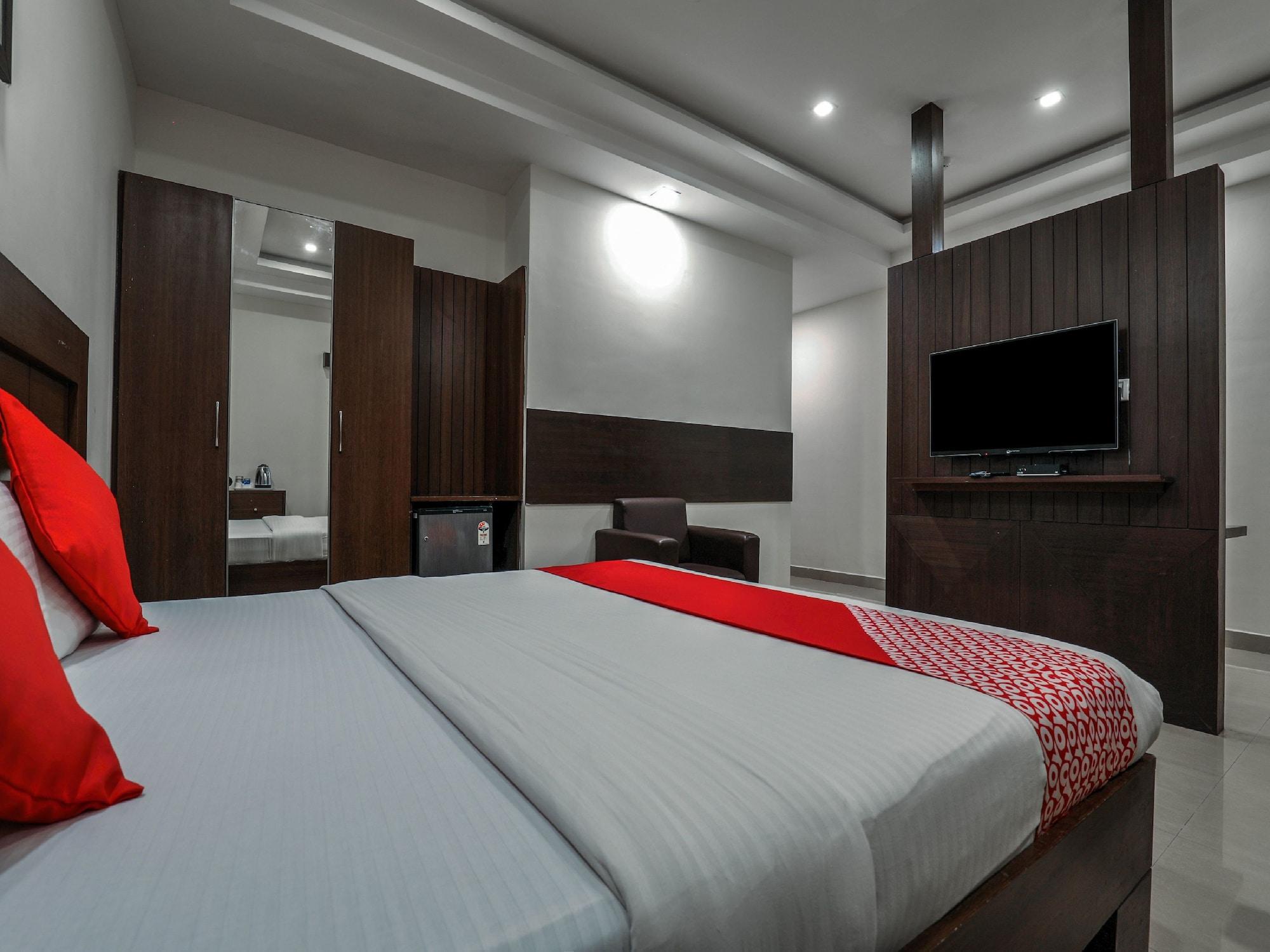 Treebo Trend Hotel Jp Plaza Nampally Hyderabad Luaran gambar