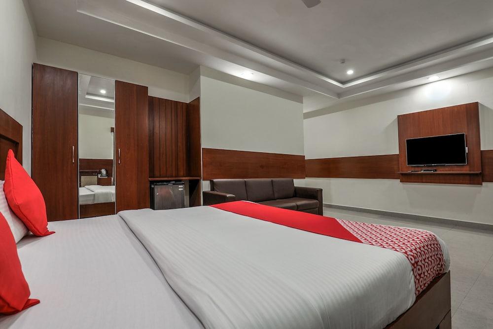 Treebo Trend Hotel Jp Plaza Nampally Hyderabad Luaran gambar