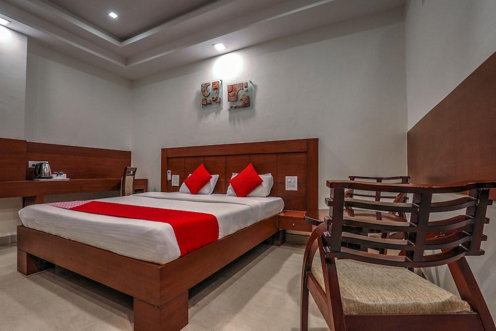 Treebo Trend Hotel Jp Plaza Nampally Hyderabad Luaran gambar