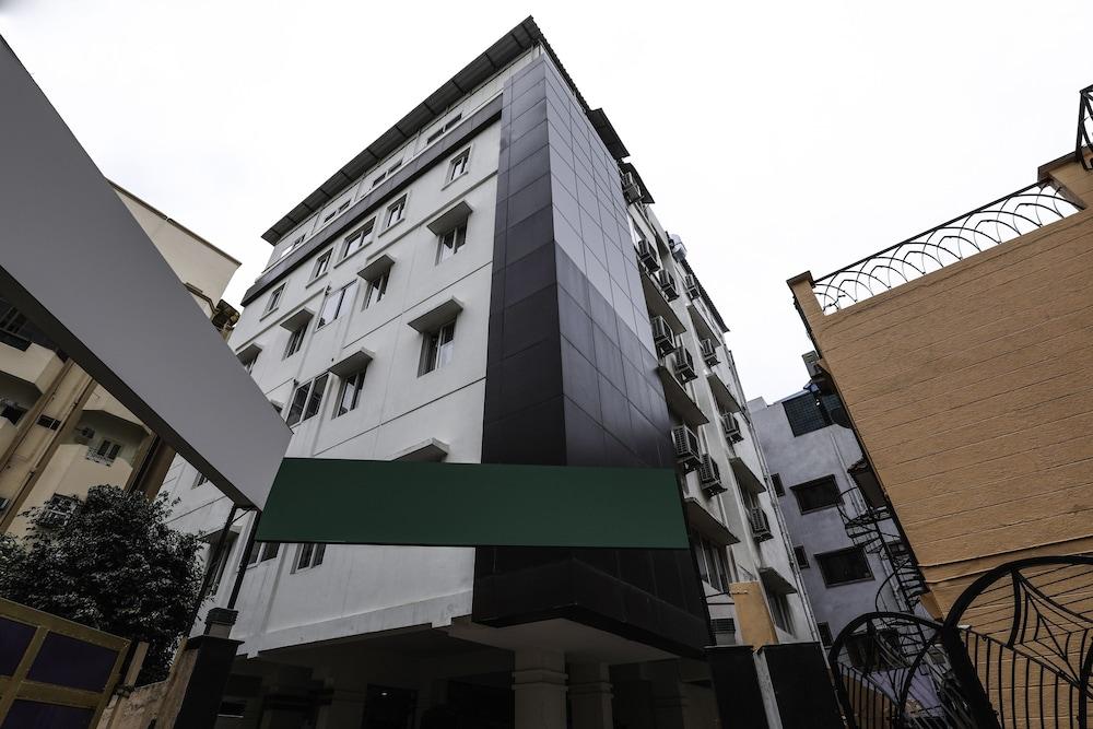 Treebo Trend Hotel Jp Plaza Nampally Hyderabad Luaran gambar