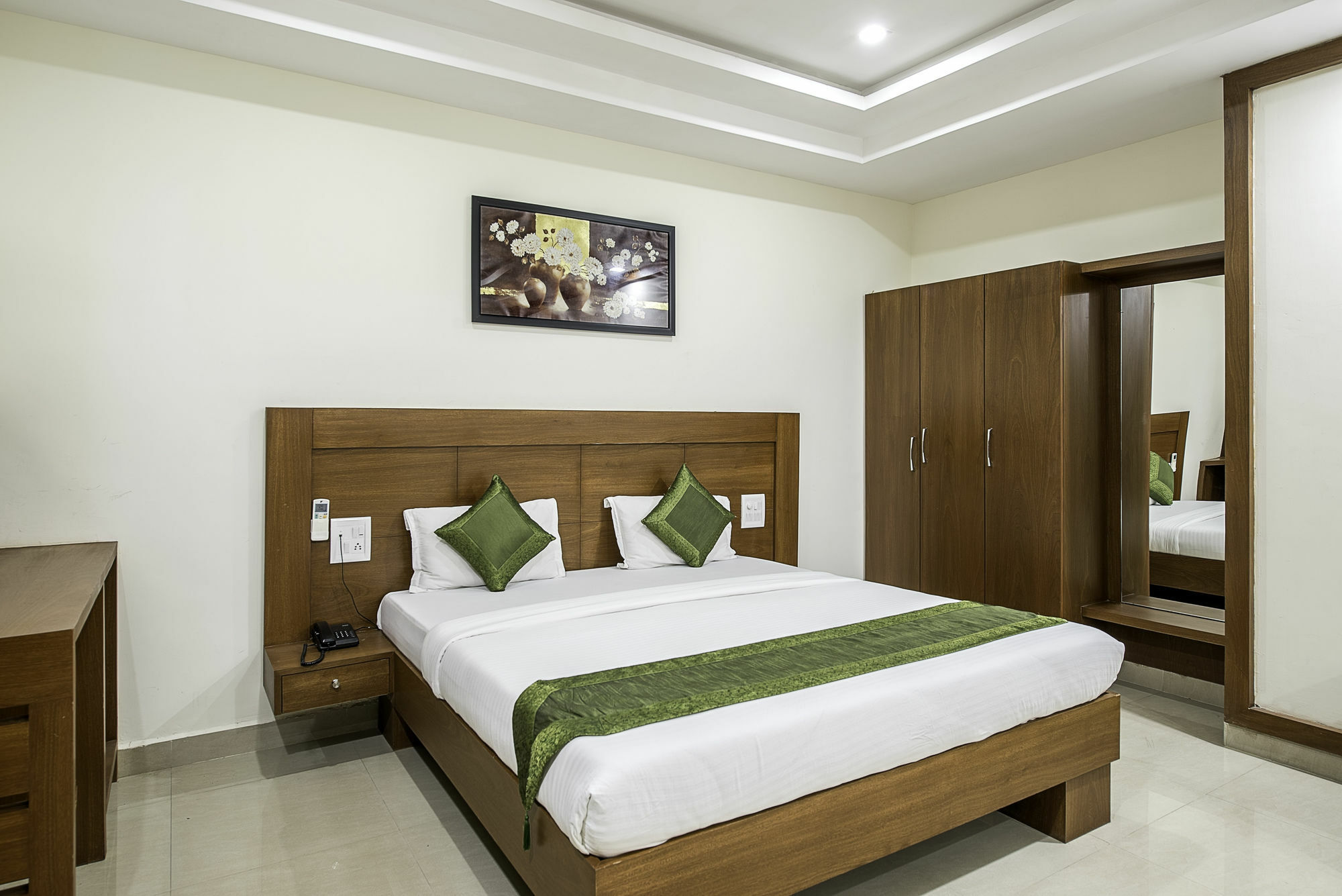Treebo Trend Hotel Jp Plaza Nampally Hyderabad Luaran gambar
