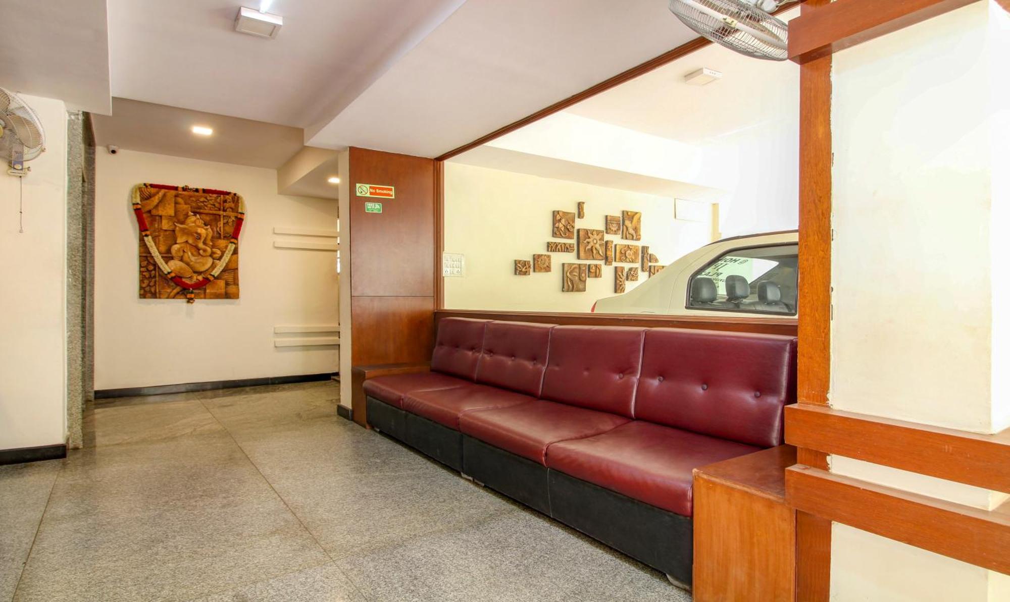 Treebo Trend Hotel Jp Plaza Nampally Hyderabad Luaran gambar