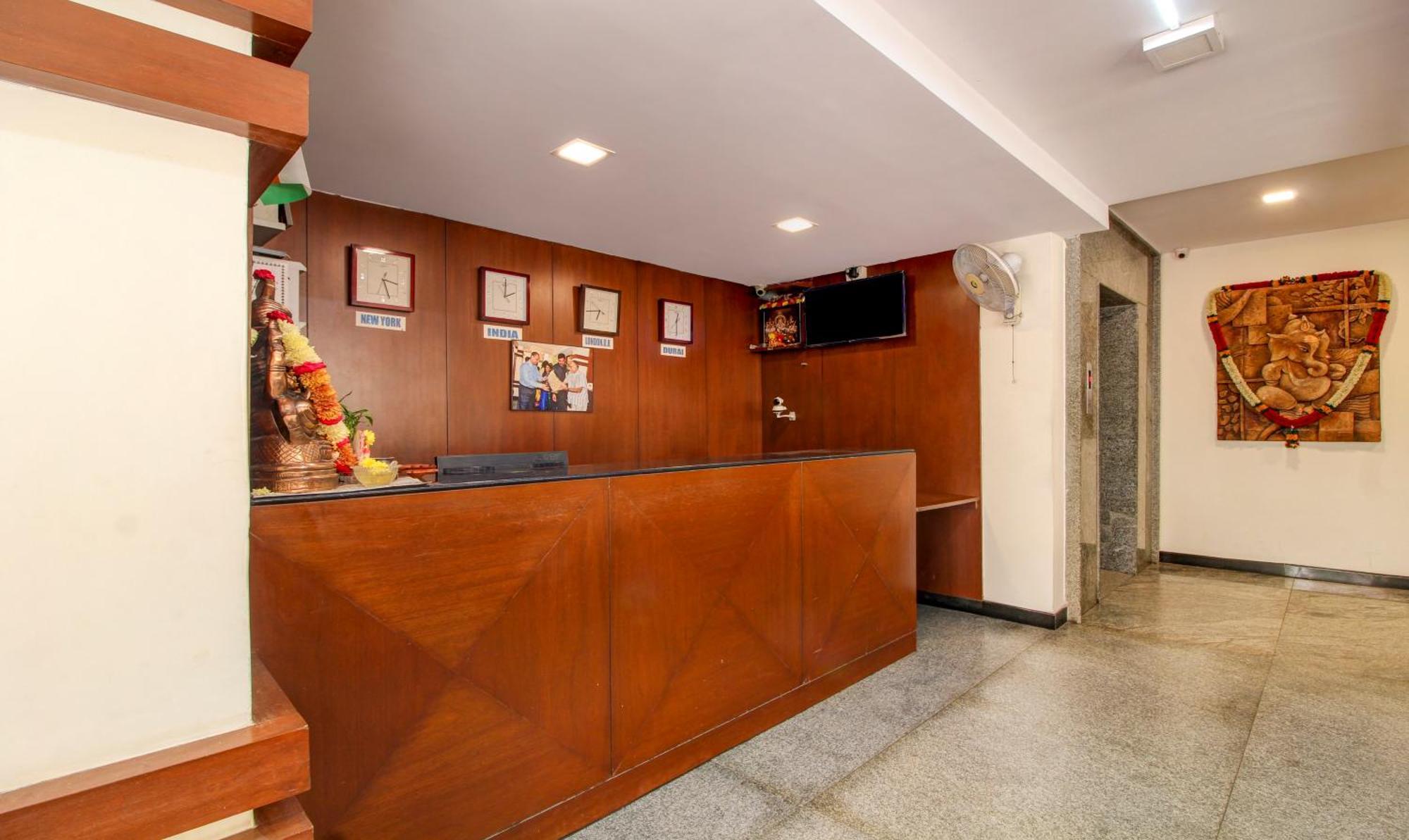 Treebo Trend Hotel Jp Plaza Nampally Hyderabad Luaran gambar