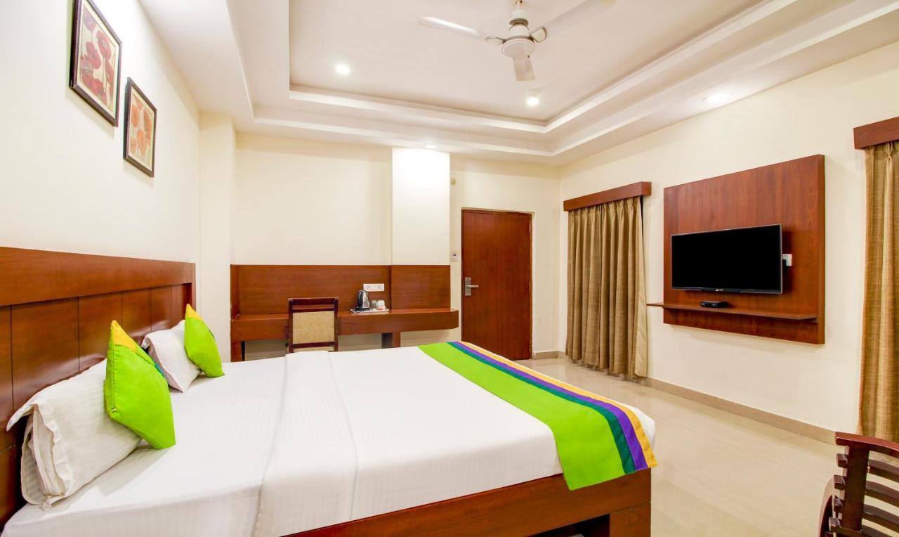 Treebo Trend Hotel Jp Plaza Nampally Hyderabad Luaran gambar