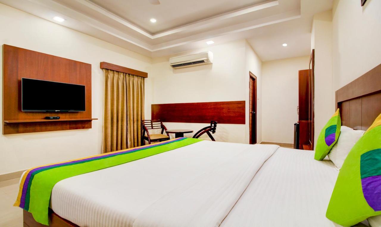 Treebo Trend Hotel Jp Plaza Nampally Hyderabad Luaran gambar