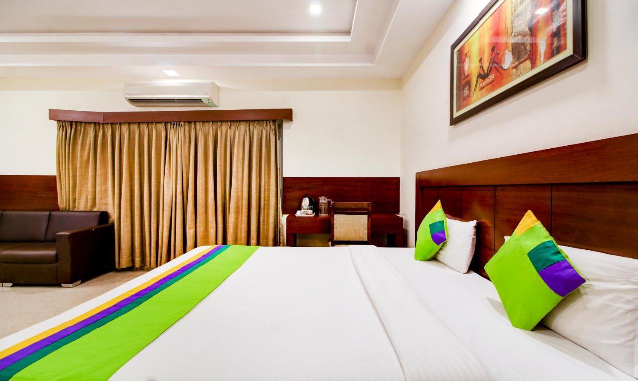 Treebo Trend Hotel Jp Plaza Nampally Hyderabad Luaran gambar