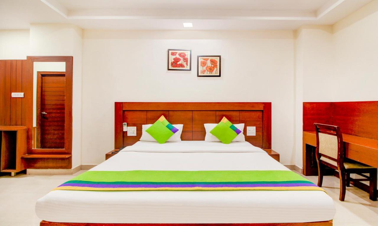 Treebo Trend Hotel Jp Plaza Nampally Hyderabad Luaran gambar